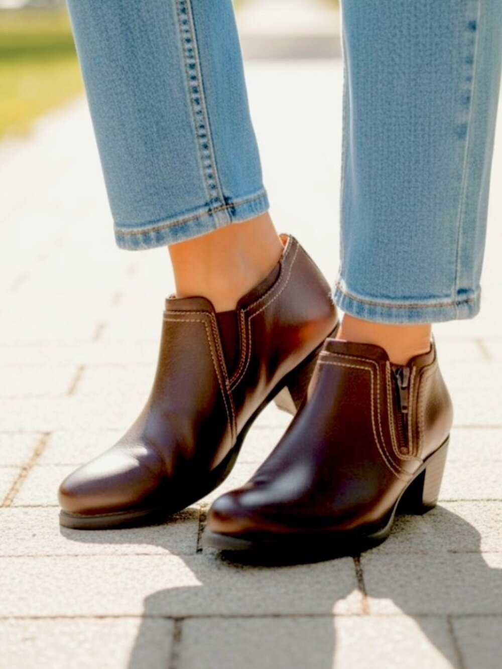 Natural Soul Brown Faux Leather Block Heel Comfort Booties Size 6.5 NWOB